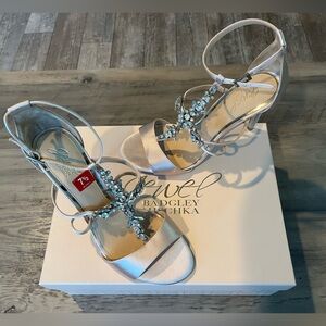 NEW! Jewel Badgley Mischa Women’s Galvin Heels